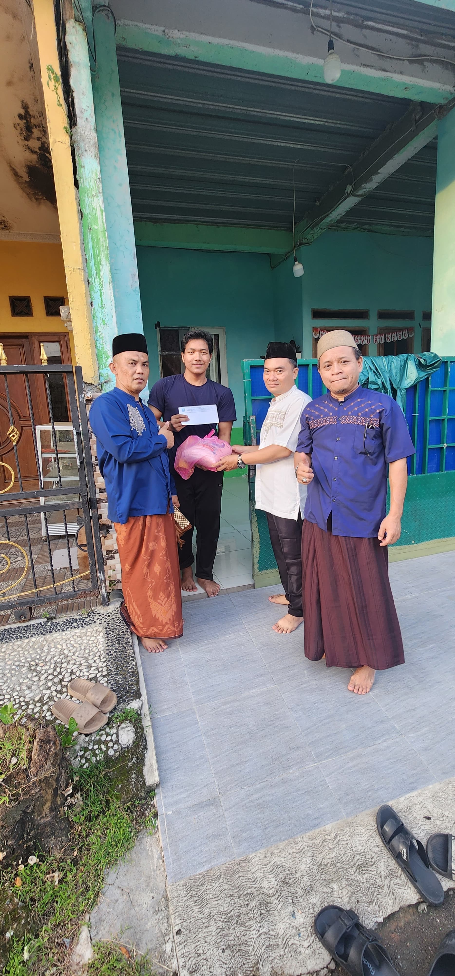 Distribusi Zakat Propesi Ke Mustahik